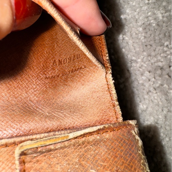 Louis Vuitton Monogram Marco Bi Fold Men’s Wallet - Picture 11 of 11